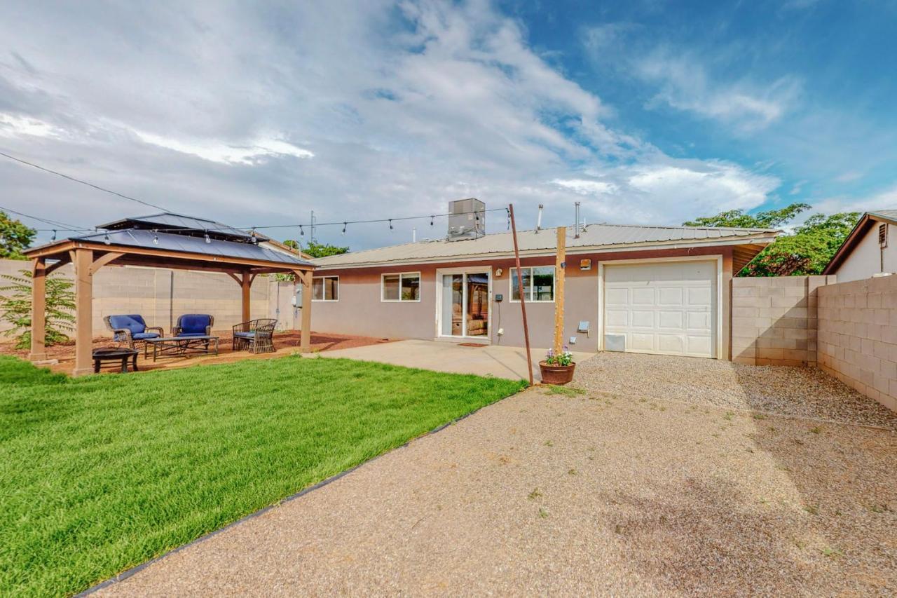 Comfortable 3-Bedroom Home With Spacious Backyard Albuquerque Eksteriør billede