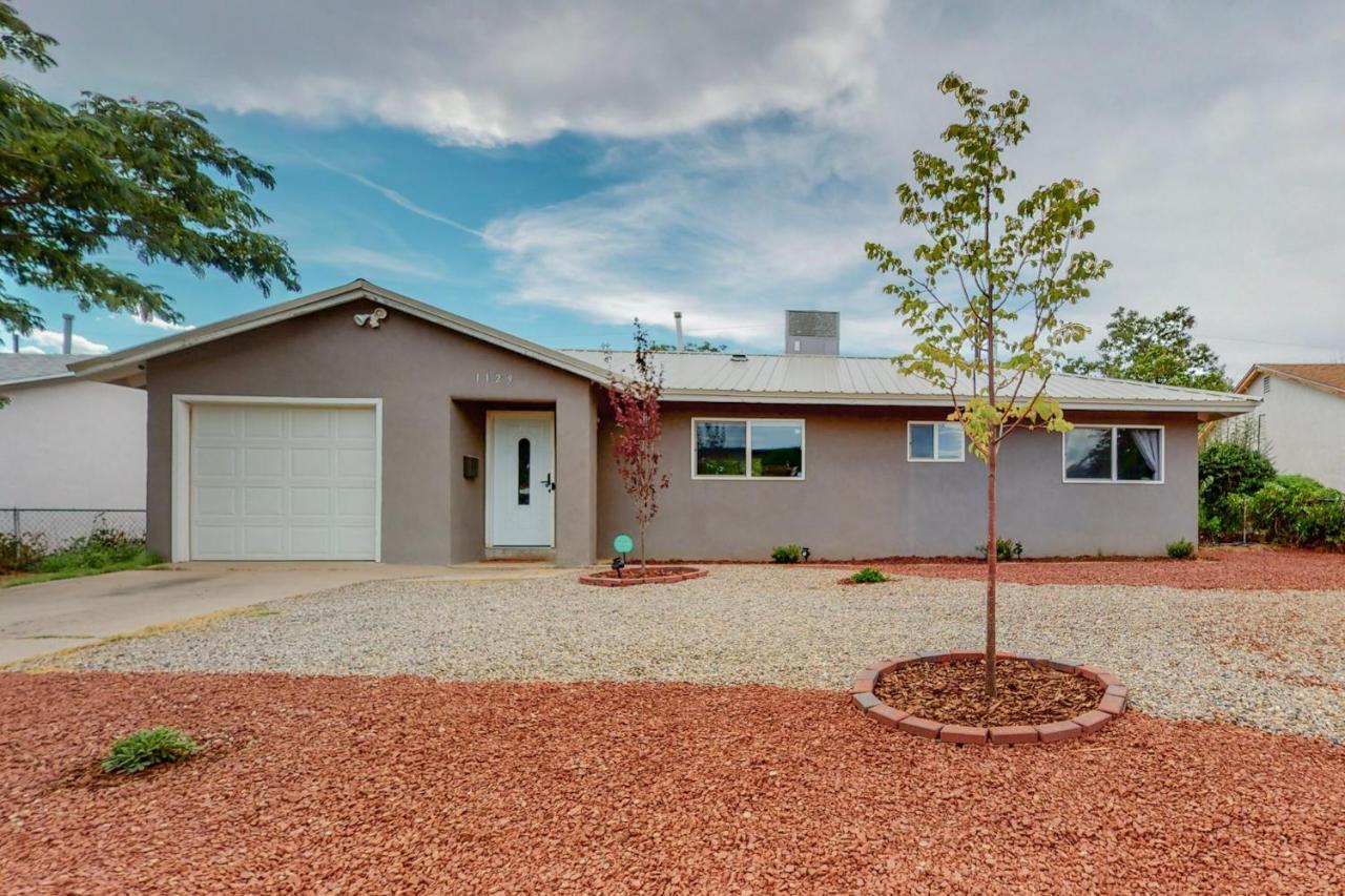 Comfortable 3-Bedroom Home With Spacious Backyard Albuquerque Eksteriør billede